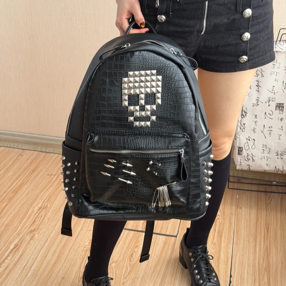 오리지널 블랙 악어 패턴 해골 리벳 백팩 핀 장식 스트 - Fashion Backpack Women 리뷰 및 가격